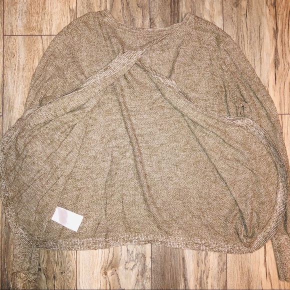 Banana Republic Tan Sweater - Picture 7 of 8